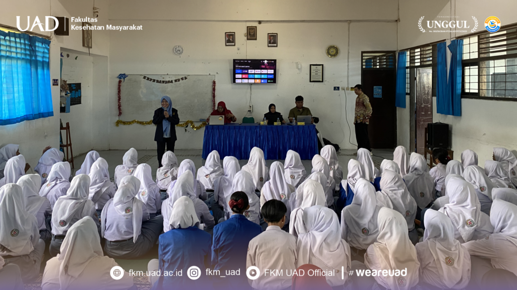 Mahasiswa Magister Kesehatan Masyarakat UAD Ajak Remaja Sadar Bahaya Junk Food