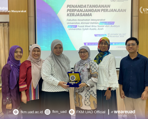 Foto Bersama Perjanjian Kerjasama FKM UAD-Unsiah Kuala Penguatan Riset dan Pengabdian Masyarakat Berbasis Pengetahuan Lokal di Wilayah Rawan Bencana