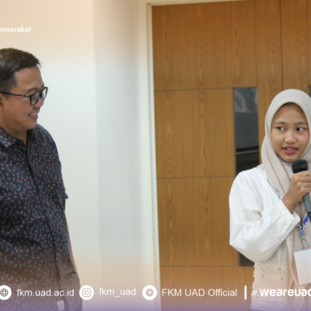 Antusias peserta mengikuti kegiatan Sehari Menjadi Dahlan Muda Antusias peserta mengikuti kegiatan Sehari Menjadi Dahlan Muda