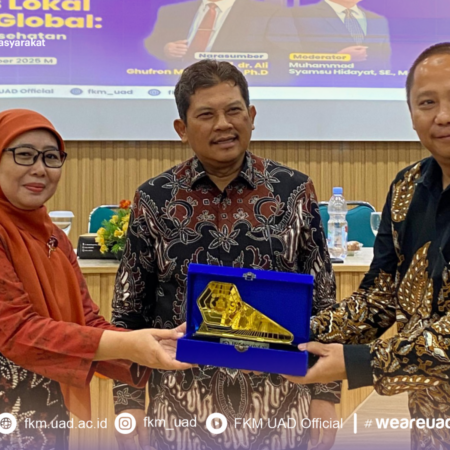 Kuliah Tamu FKM UAD Bahas Solidaritas Sosial BPJS Kesehatan Menuju Pengakuan Global