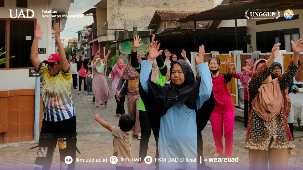 Tim PBL 6 FKM UAD Gaungkan Senam “GEMAR AKTIF” untuk Lawan Penyakit Tidak Menular di Dusun Wonocatur, Kabupaten Bantul