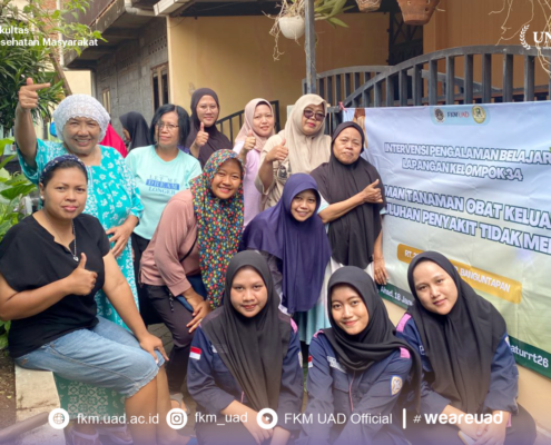 INTERVENSI PBL MAHASISWA FAKULTAS KESEHATAN MASYARAKAT (FKM) UAD ANGKAT TANAMAN OBAT KELUARGA (TOGA) SEBAGAI UPAYA PENCEGAHAN PENYAKIT TIDAK MENULAR (PTM)