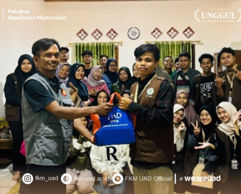Dosen FKM UAD Edukasi Warga Plempukan tentang Pentingnya Air Bersih dan Hidrasi